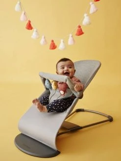 Arche De Jeux Pour Transat BABYBJORN Amis Doux - Baby Bjorn -Boutique Ergobaby arche de jeux pour transat babybjorn 2