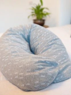 Coussin De Maternité Et D'allaitement Big Flopsy RED CASTLE Imprimé Tiny - Red Castle -Boutique Ergobaby coussin de maternite et dallaitement big flopsy red castle 3