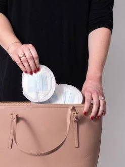 Coussinets D'allaitement Jetables 60 Pièces LANSINOH Blanc - Lansinoh -Boutique Ergobaby coussinets dallaitement jetables 60 pieces lansinoh 4