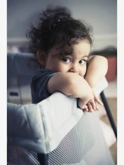 Lit Parapluie Light BABYBJORN Noir - Baby Bjorn -Boutique Ergobaby lit parapluie light babybjorn 3