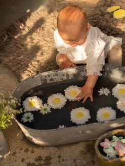 Margarita La Marguerite - OLI & CAROL Blanc - Oli Et Carol -Boutique Ergobaby margarita la marguerite oli carol 4